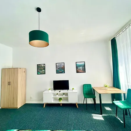 Apartment Jungle Studio New Prywatna Lazienka